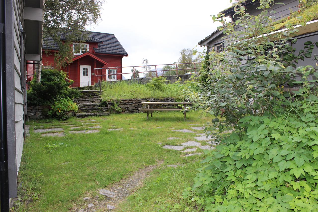 Røldalstunet Overnatting Exteriör bild