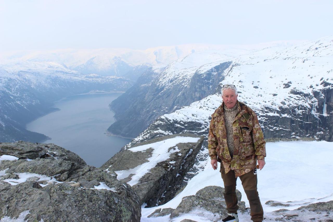 Røldalstunet Overnatting Exteriör bild